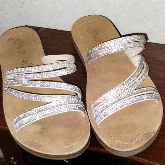 Sandals - Picture 5 of 10